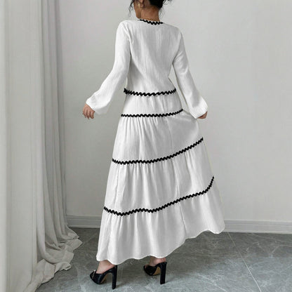 Damen Maxikleid mit eleganten Raffungen und Kontrastborte Stalluxe