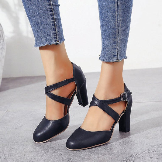 Damen Elegante Absatzschuhe mit verstellbarem Riemen Stalluxe