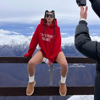 Damen Kapuzenpullover mit auffälligem Schriftzug und lockerer Passform Stalluxe