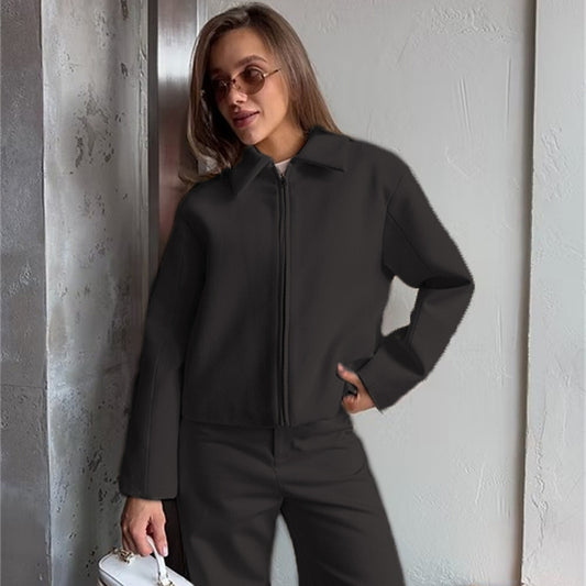 Damen modische Kurzjacke mit trendigem Reißverschluss und lässigem Schnitt Stalluxe