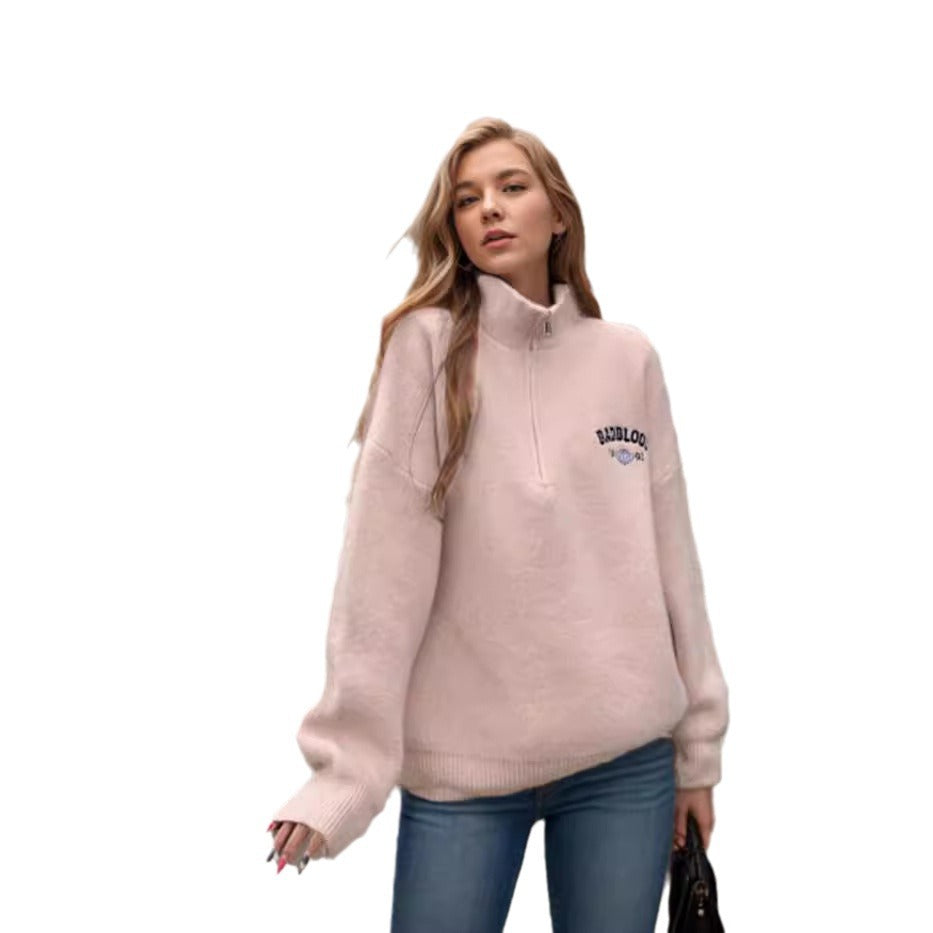Damen Flauschiger Stehkragenpullover mit Reißverschluss und modernen Details Stalluxe