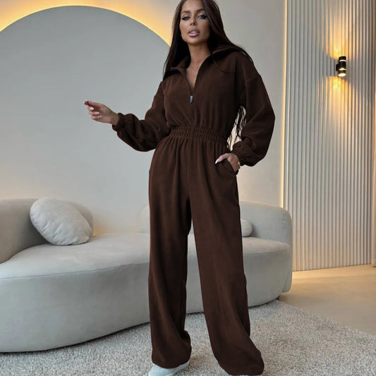 Damen modischer Fleece-Jumpsuit mit Reißverschluss und weitem Bein Stalluxe