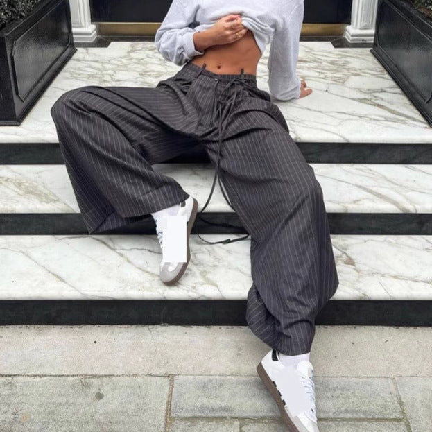 Damen Weitgeschnittene Pluderhose mit feinen Streifen Stalluxe
