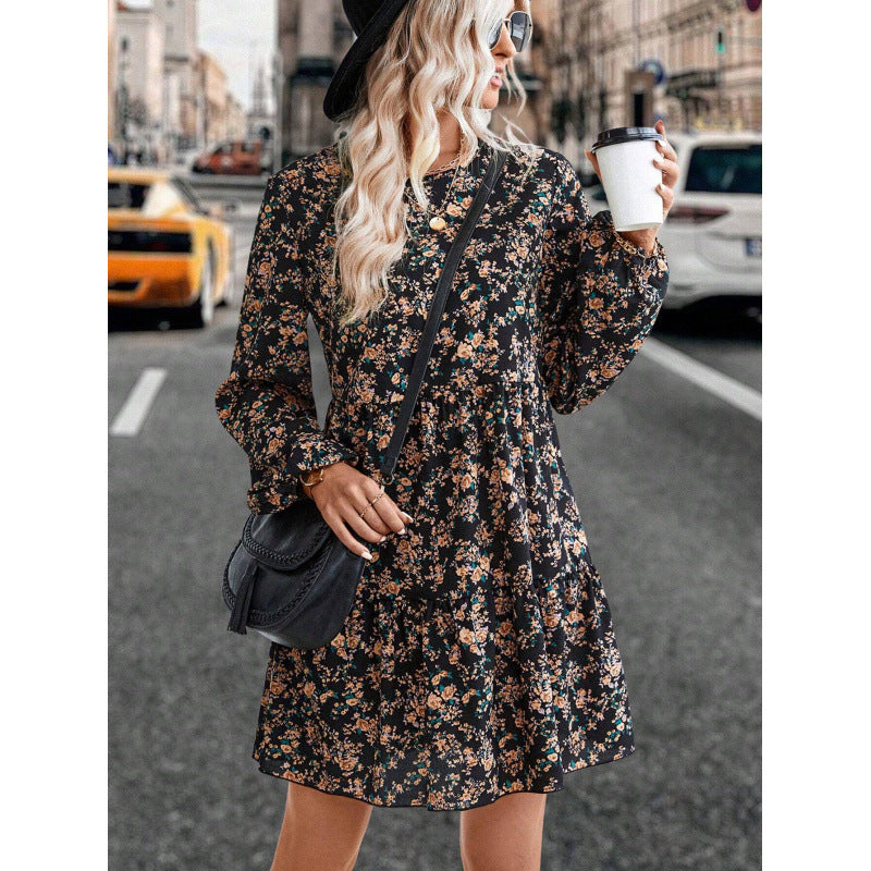 Damen Freizeitkleid mit voluminösen Ärmeln und verspielt-floralen Akzenten Stalluxe
