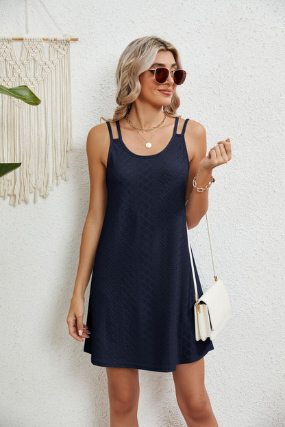 Damen Freizeitkleid mit feinem Lochmuster und schmalen Trägern Stalluxe