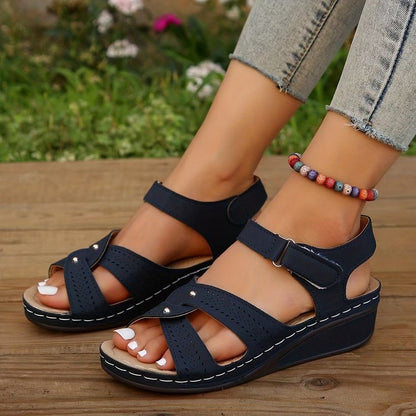 Damen Komfortable Riemensandalen mit atmungsaktiver Oberfläche Stalluxe