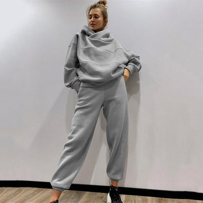 Damen lässiger Hoodie mit lässiger Jogginghose im modernen Schnitt Stalluxe