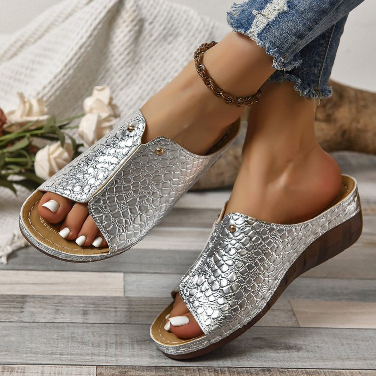 Damen Wedge-Pantoletten mit elegantem Kroko-Prägung und gepolstertem Fußbett Stalluxe