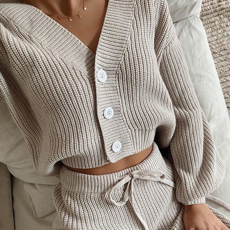 Damen lässiger Strickanzug mit Knopfdetails und weitem Schnitt Stalluxe