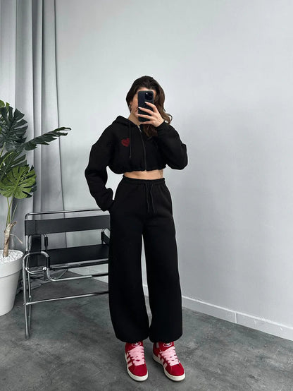 Damen cropped Kapuzenpullover und entspannte Jogginghose Set Stalluxe