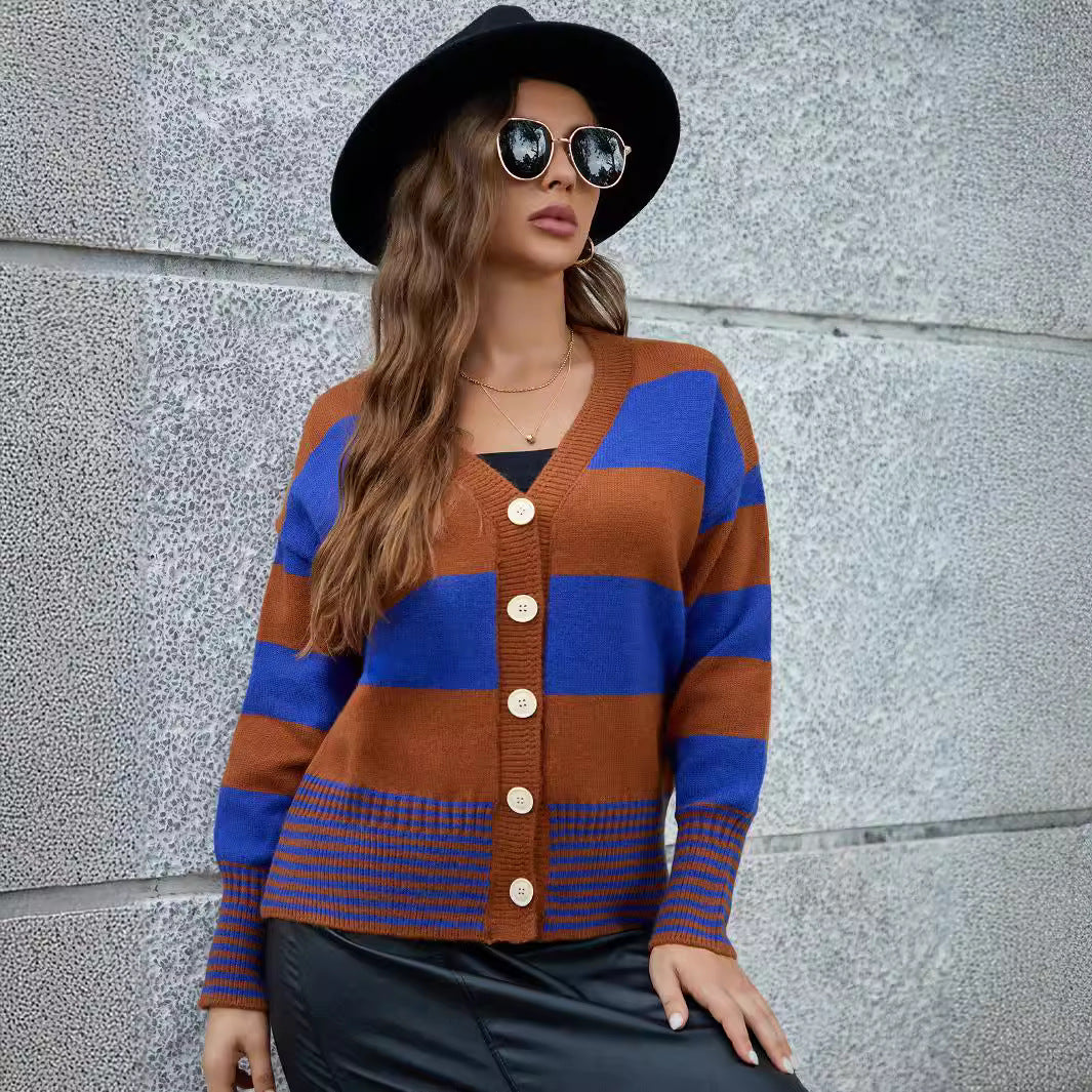 Damen Strickjacke mit auffälligem Streifenmuster und großen Knöpfen Stalluxe