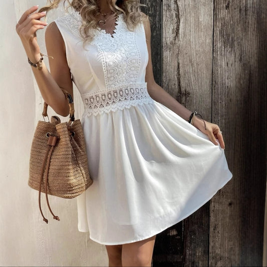 Damen Sommerkleid mit Spitzenakzenten und fließendem Schnitt Stalluxe