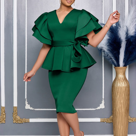 Damen Edles Kleid mit Rüschenshoulder Stalluxe
