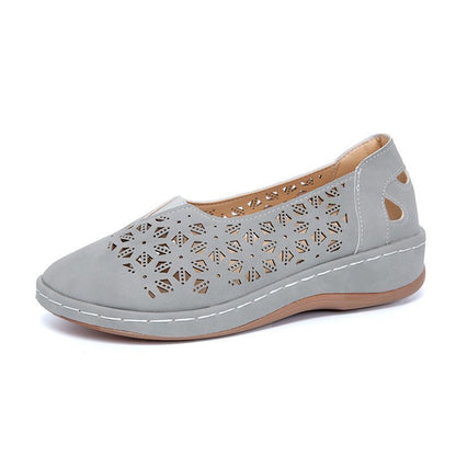 Damen elegante Clogs mit luftigen Schnittmuster und bequemer Sohle Stalluxe
