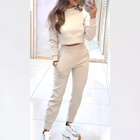 Damen sportlicher Lounge-Anzug mit cropped Oberteil und elastischen Hosen Stalluxe