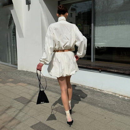 Damen modische Übergangsjacke mit elastischem Kragen und verspieltem Schnitt Stalluxe