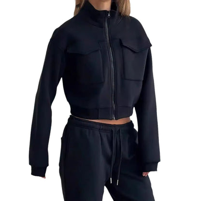 Damen sportliches Zweiteiler Set mit hohem Kragen und praktischen Taschen Stalluxe