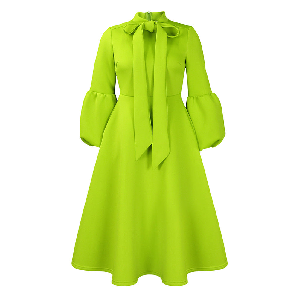 Damen Midi-Kleid mit bindbarem Kragen und voluminösen Ärmeln Stalluxe