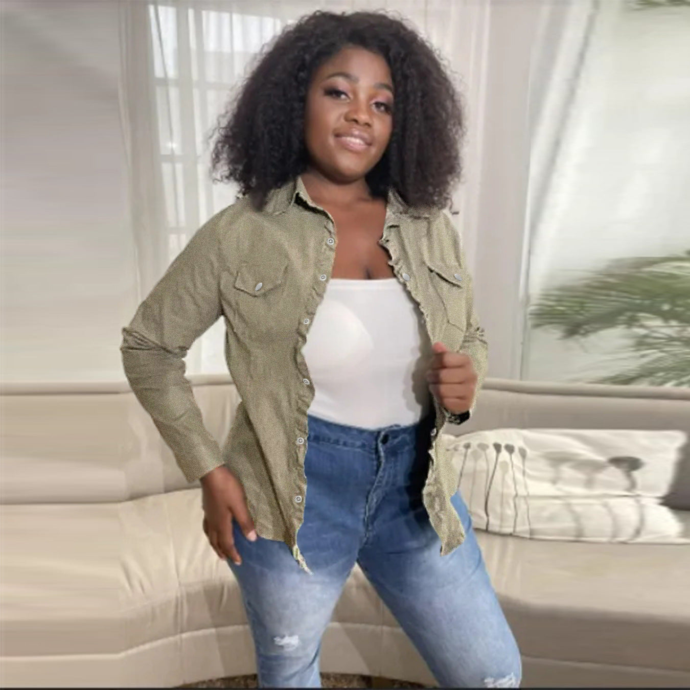 Damen Jeansbluse mit Knopfdetails und asymmetrischem Saum Stalluxe