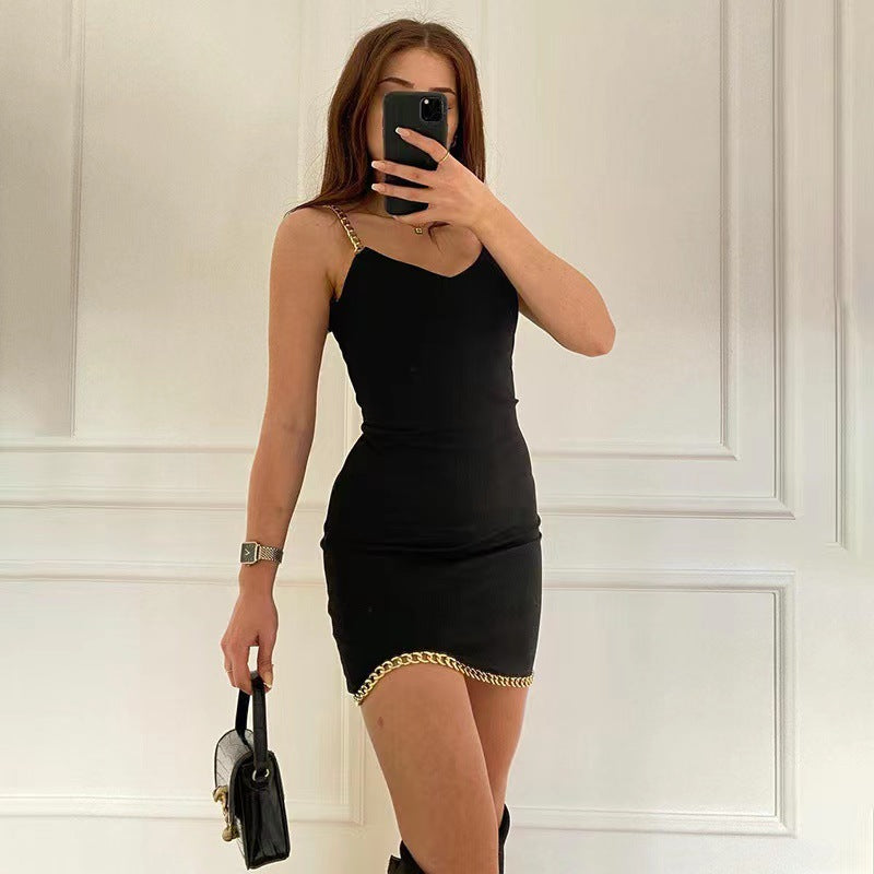 Damen Mini-Kleid mit Goldkette Stalluxe