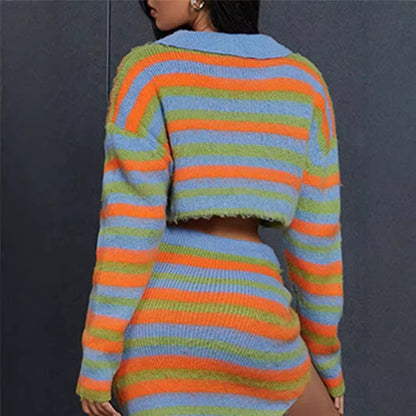 Damen Cropped Strickpullover mit Reißverschluss und buntem Streifenmuster Stalluxe
