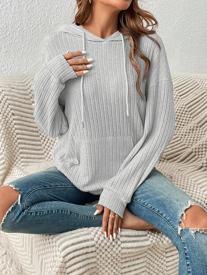 Damen lässiger Kapuzenpullover mit strukturiertem Design und praktischen Taschen Stalluxe
