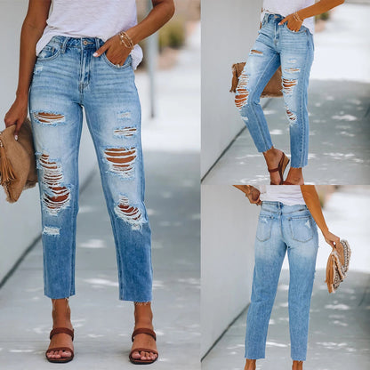 Damen Jeans mit auffälligen Destroyed-Details und zeitgemäßem Schnitt Stalluxe