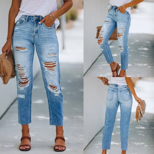 Damen Jeans mit auffälligen Destroyed-Details und zeitgemäßem Schnitt Stalluxe