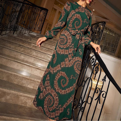 Damen elegantes Maxikleid mit floralen Details und Gürtel Stalluxe