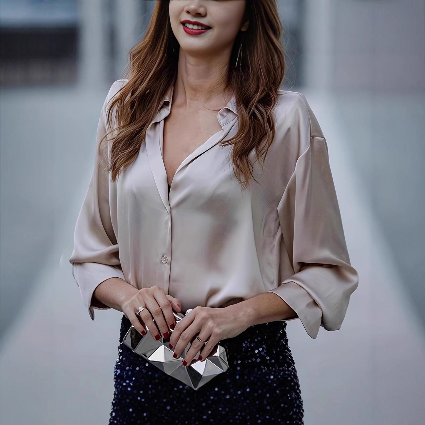 Damen elegante Seidenbluse mit minimalistischen Knopfdetails Stalluxe