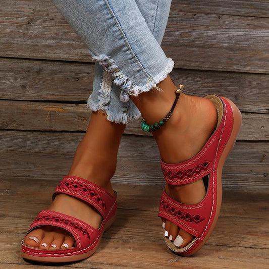 Damen Komfortable Clogs mit eleganter Stickerei Stalluxe
