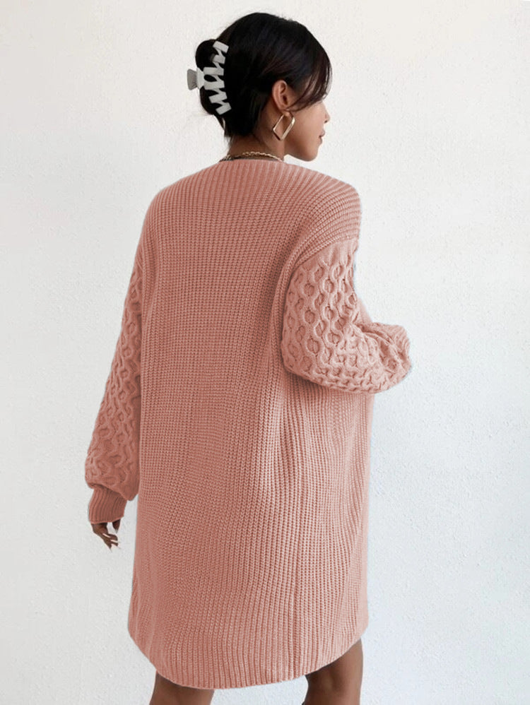 Damen Strickjacke mit kunstvollem Zopfdesign und lockerem Schnitt Stalluxe