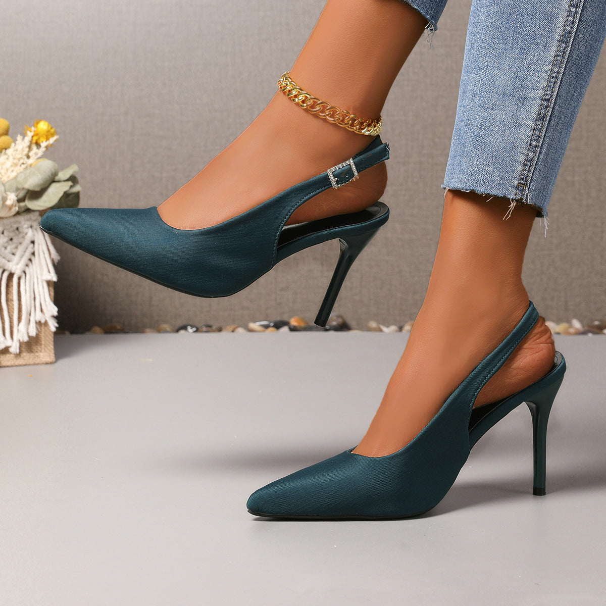 Damen Elegante Slingback-Pumps mit spitzer Zehenform und geschmackvollem Design Stalluxe