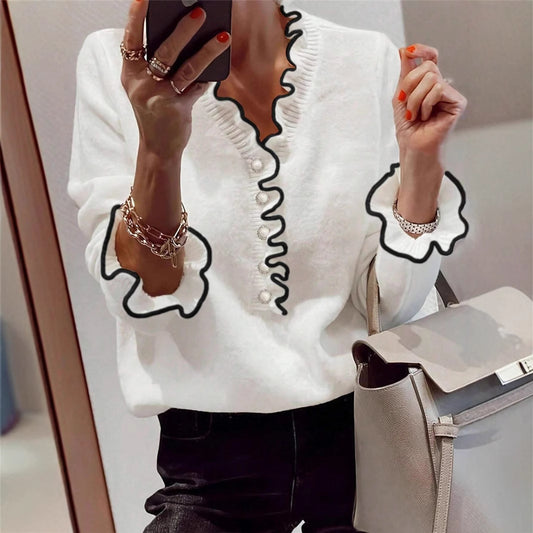 Damen Elegantes Sweatshirt mit Rüschendetails und Perlenknöpfen Stalluxe