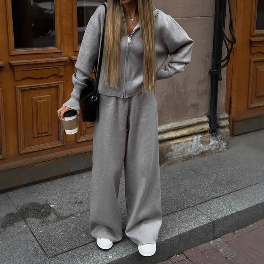 Damen gemütlicher Fleece-Jogginganzug mit eleganter Kapuze und praktischen Taschen Stalluxe