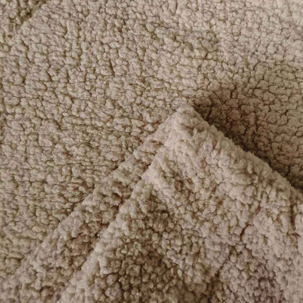 Damen Kuscheliger Fleece-Pullover mit hohem Kragen und weit geschnittenen Ärmeln Stalluxe
