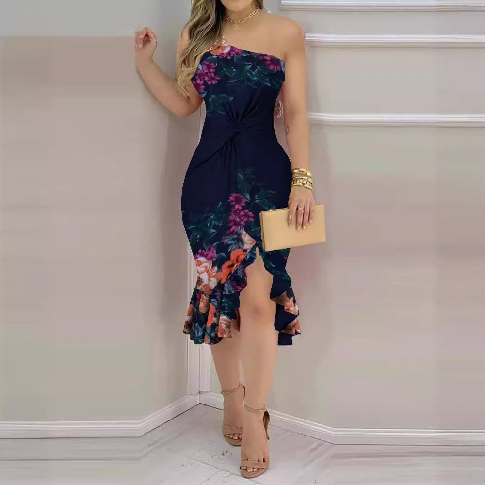 Damen Wickelkleid mit asymmetrischem Saum und floralen Akzenten Stalluxe