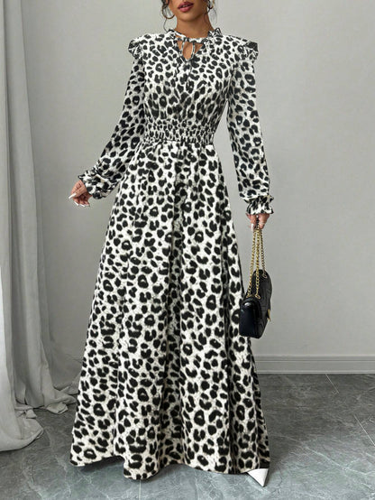 Damen Maxikleid mit schmeichelhaftem Schnitt und floralen Details Stalluxe