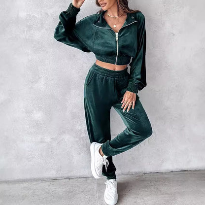 Damen Velours Sportanzug mit cropped Jacke und elastischem Bund Stalluxe
