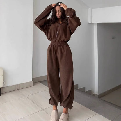 Damen Fleece-Jumpsuit mit hohem Kragen und elastischem Bund Stalluxe
