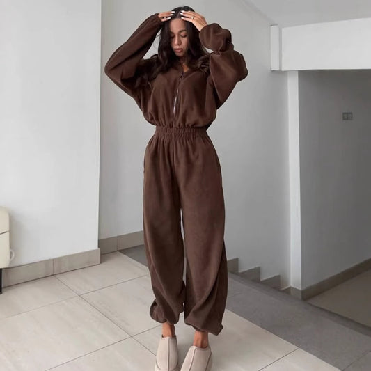 Damen Fleece-Jumpsuit mit hohem Kragen und elastischem Bund Stalluxe