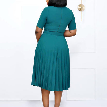 Damen Plissiertes Kleid mit tailliertem Gürtel und kurzen Ärmeln Stalluxe