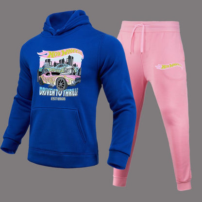 Damen bequemer Kapuzenpullover und Jogginghose Set mit auffälligem Auto-Motiv Stalluxe