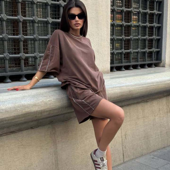 Damen lässiges Freizeit-Set mit oversized Oberteil und Shorts Stalluxe