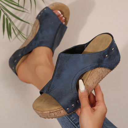 Damen Wedge-Sandalen mit bequemem Korkfußbett und modischem Riemendesign Stalluxe