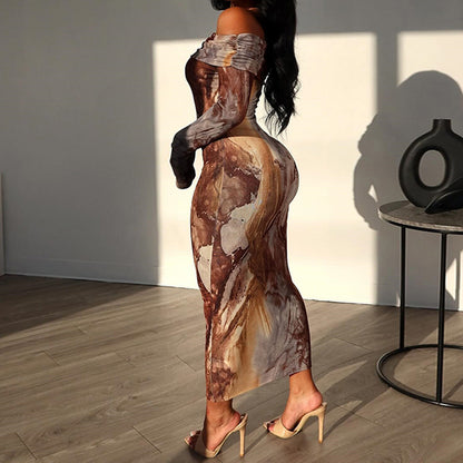 Damen Off-Shoulder Maxikleid mit elegantem Marmor-Design und figurbetontem Schnitt Stalluxe
