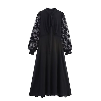 Damen Maxi-Kleid mit floralem Spitzenoberteil und elegantem Bindegürtel Stalluxe