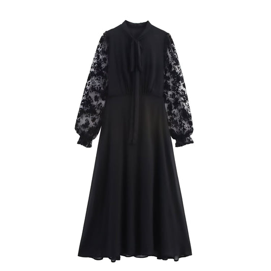 Damen Maxi-Kleid mit floralem Spitzenoberteil und elegantem Bindegürtel Stalluxe