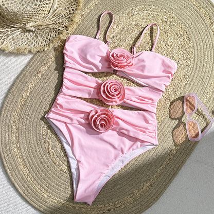 Damen Eleganter Badeanzug mit raffinierten Blumenapplikationen Stalluxe