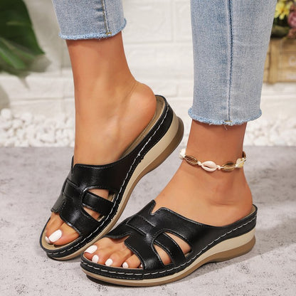 Damen bequeme Schlippersandalen mit anatomischer Fußbettung und verstellbaren Riemen Stalluxe